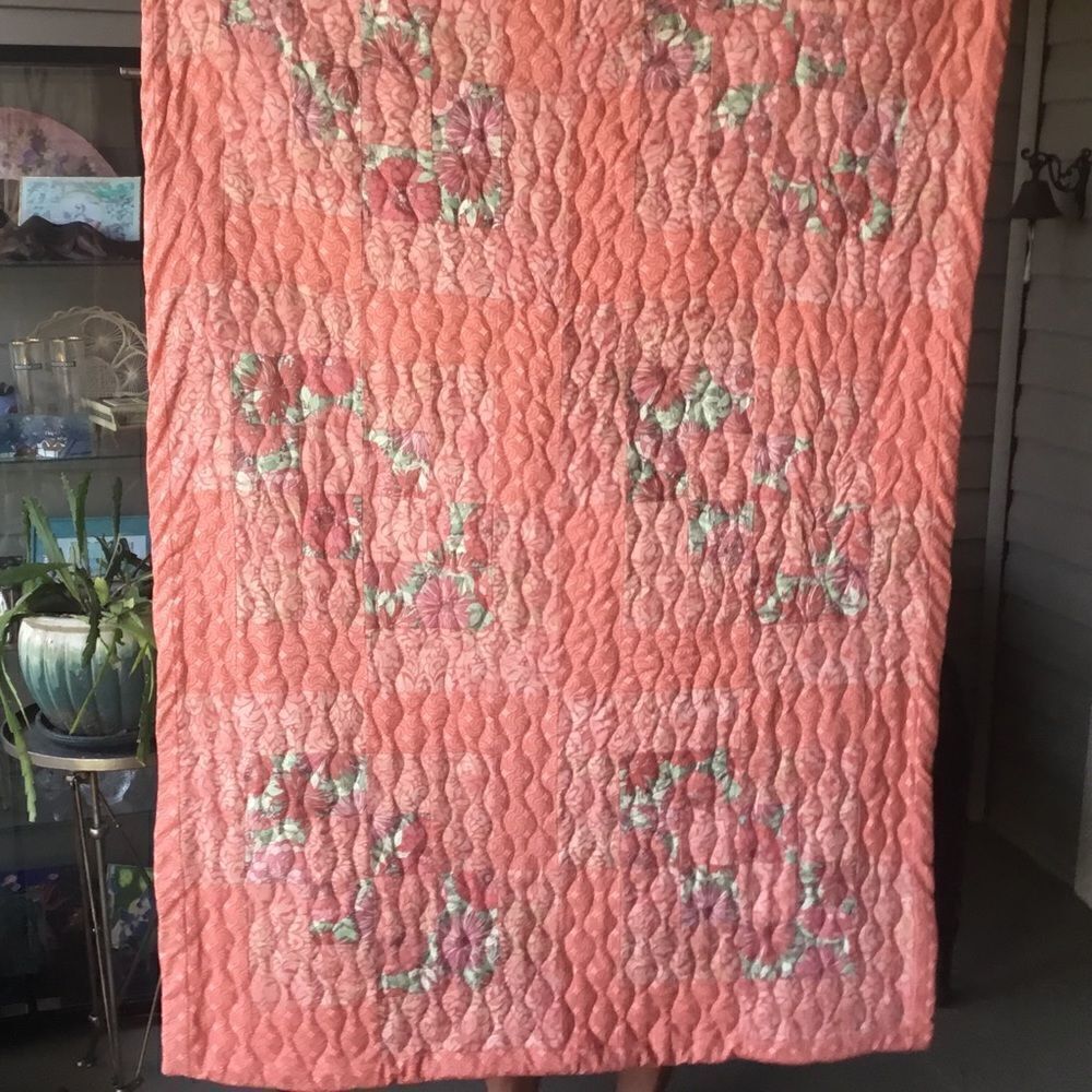 NWT. Hand Crafted Quilt in Corals